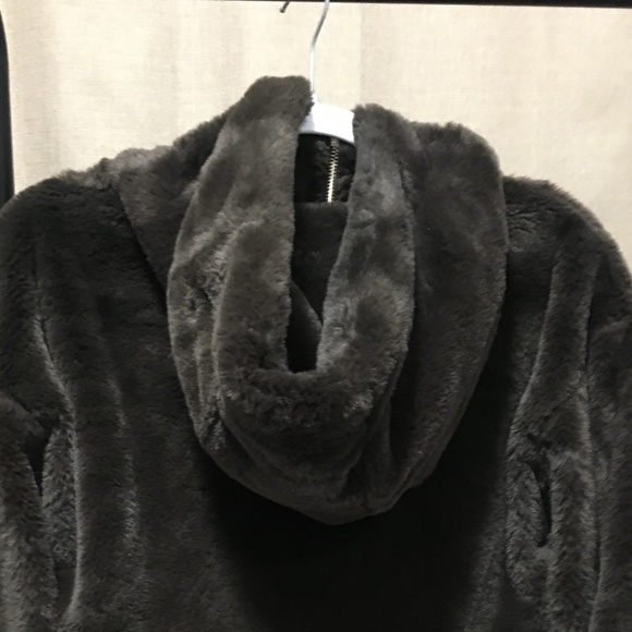Faux Fur Hoodie Jacket in Brown - Picture 3 of 4